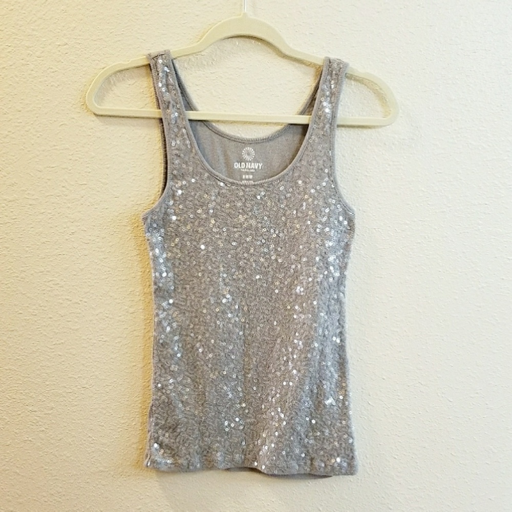 Old navy tank top size M